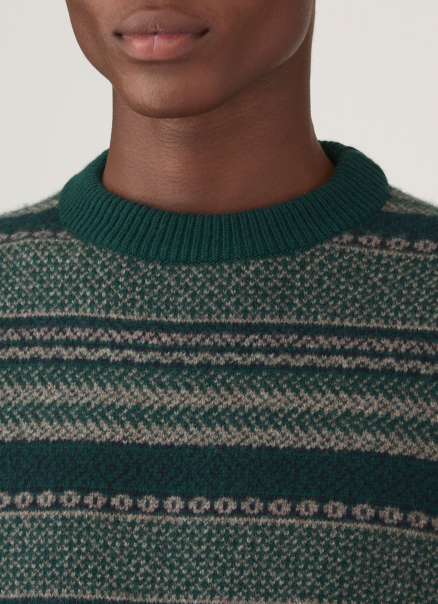 Mens Lambswool Fair Islejumper In Holly Green Mjum8321 Gnjp