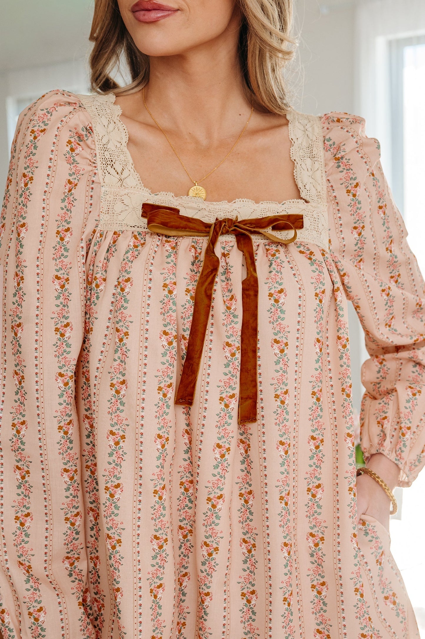 Khaki Floral Print Contrast Velvet Bow Lace Patchwork Long Sleeve Loose Mini Dress