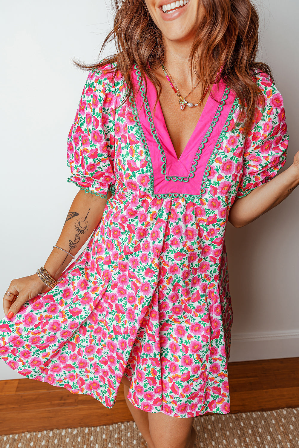 Pink Floral Print V Neck Patchwork Short Bubble Sleeve Mini Dress