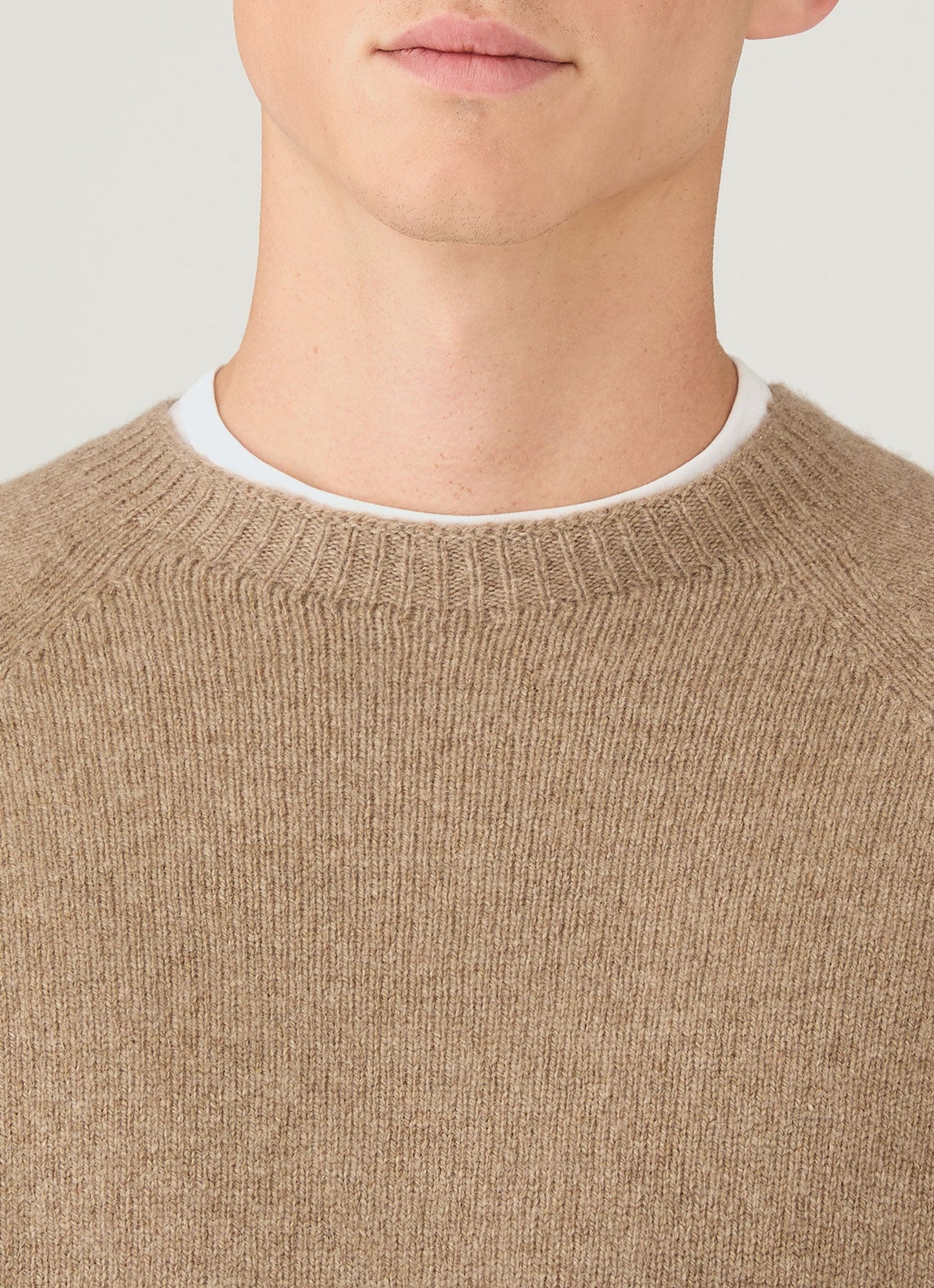 Mens Lambswool Crew Neck Jumper In Sandstone Mjum8066 Brfc