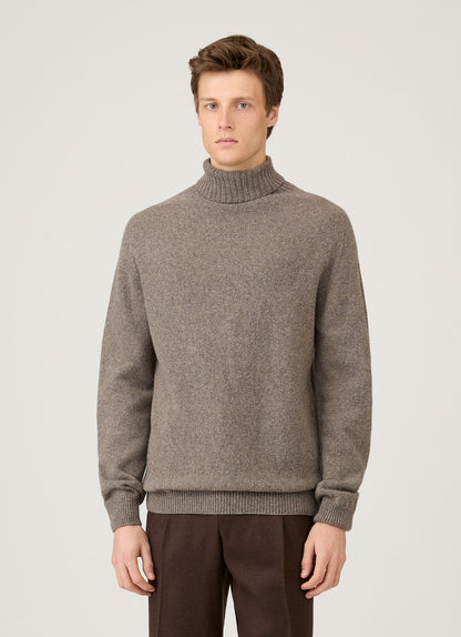 Mens Lambswool Roll Neck In Bark Mjum8129 Brgc