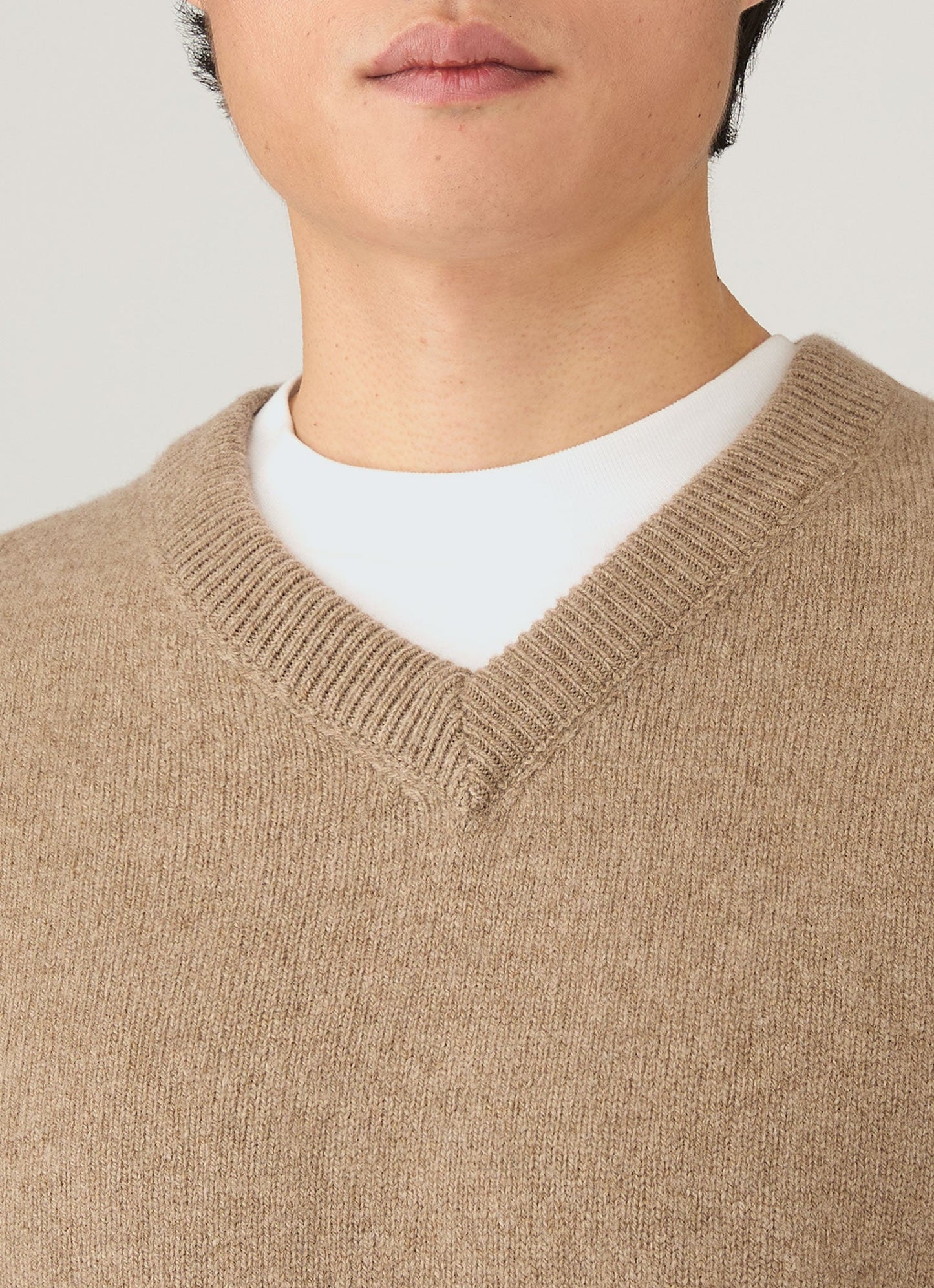 Mens Lambswool Vest In Sandstone Mjum8295 Brfc