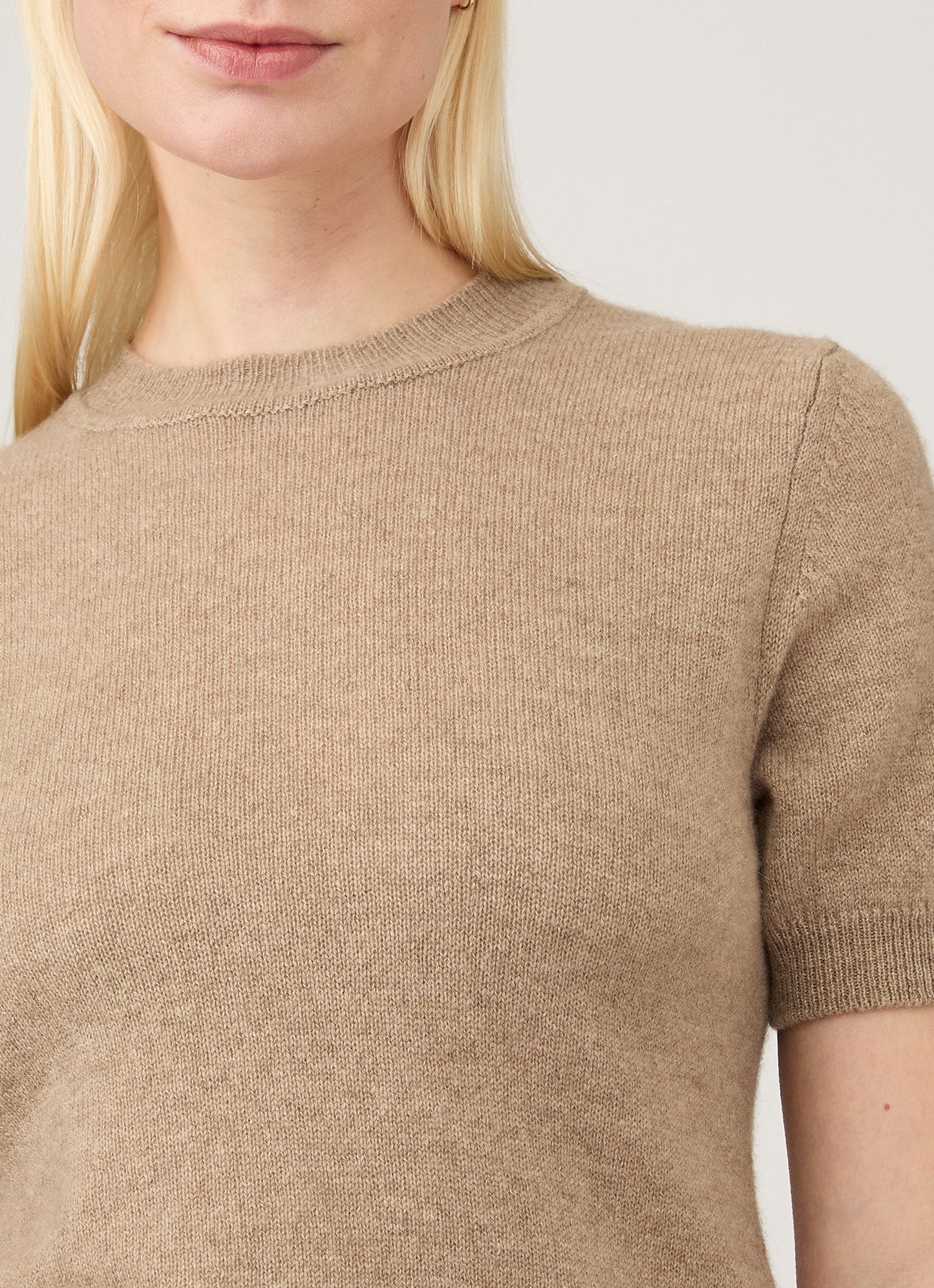 Womens Cashmere Tshirt In Mink Wjum8231 Brgb